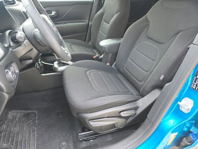 Used 2022 Jeep Renegade Latitude AWD/4WD image 22