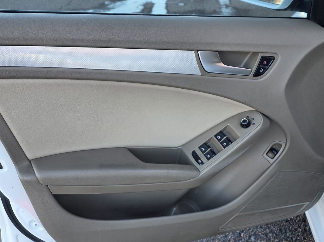 Used 2009 Audi A4 2.0T Premium image 14