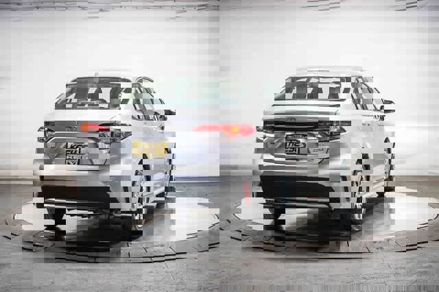 Certified 2022 Toyota Corolla LE image 4