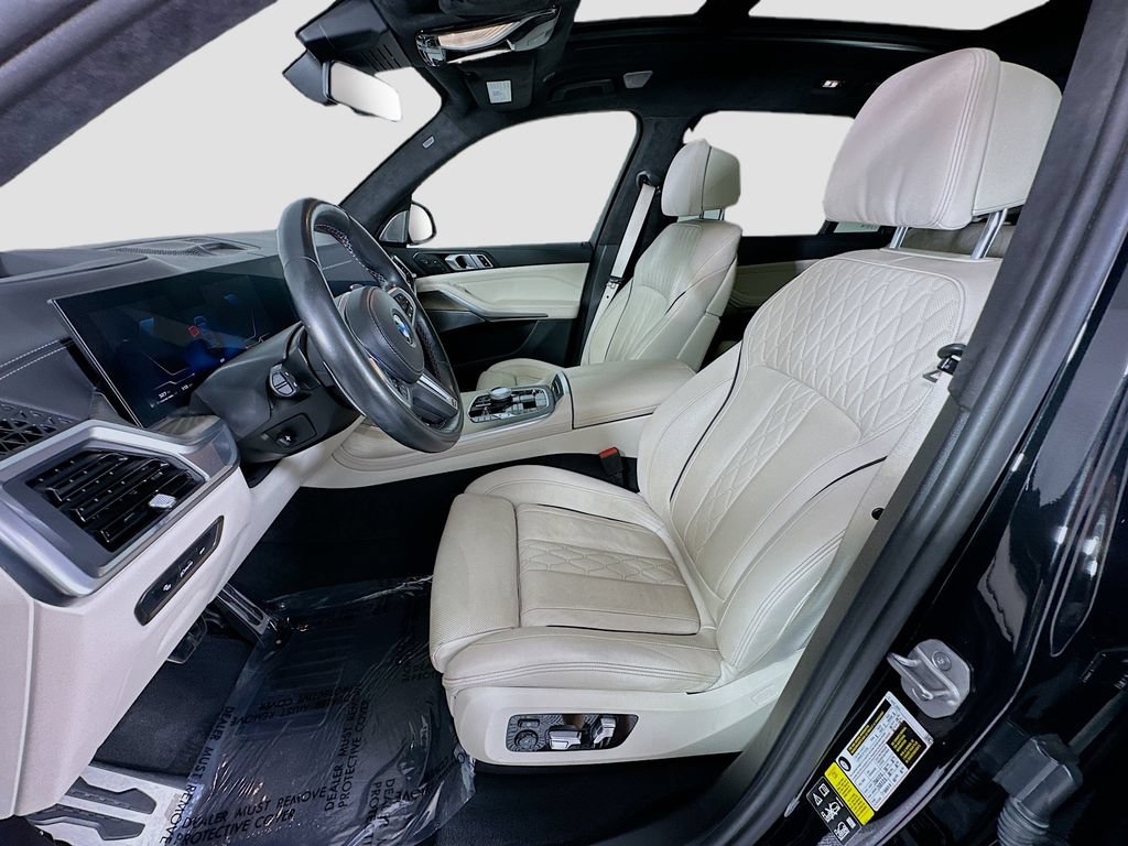 Used 2024 BMW X7 M60i w/ Executive Package AWD/4WD image 5