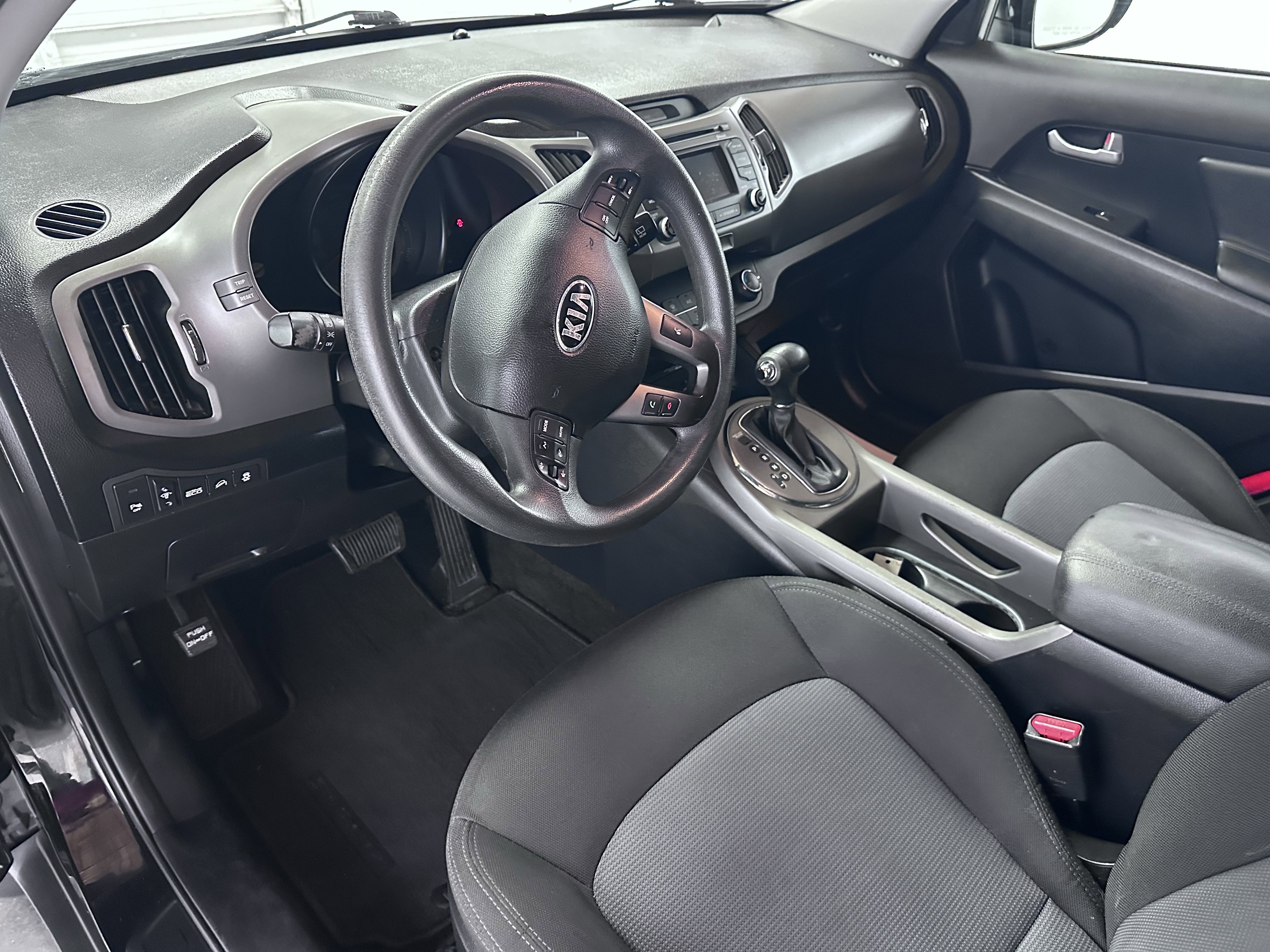 Used 2014 Kia Sportage LX image 41