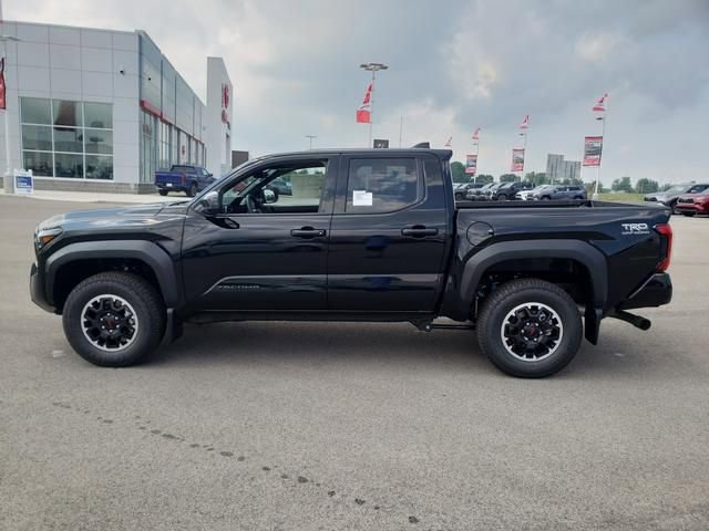 New 2025 Toyota Tacoma TRD Off-Road AWD/4WD image 9