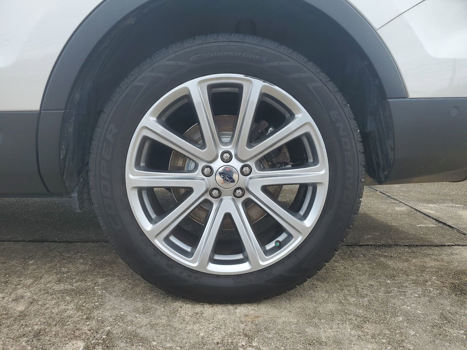 Used 2017 Ford Explorer Limited w/ Equipment Group 301A image 7