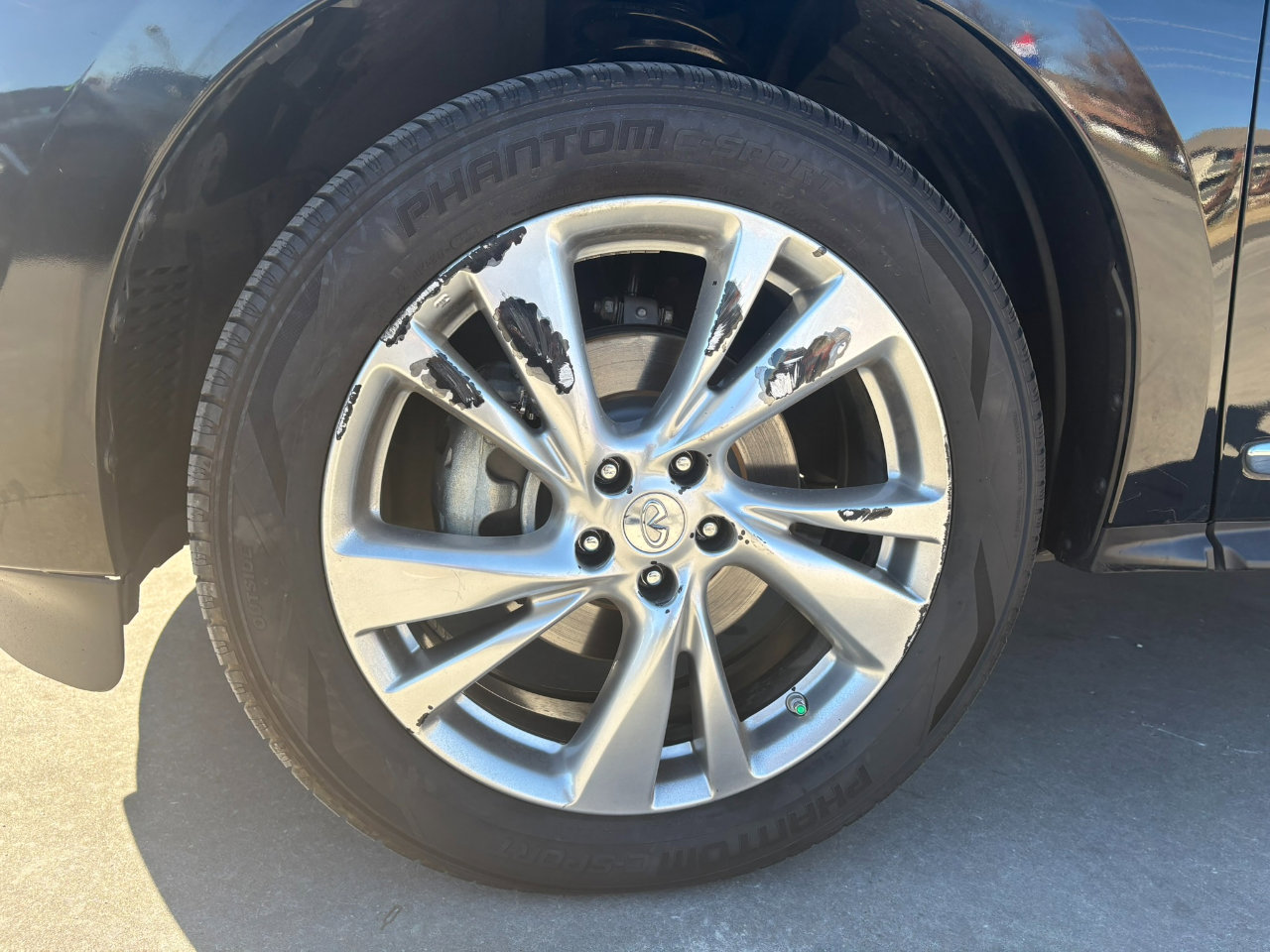 Used 2014 INFINITI QX60 FWD w/ Deluxe Touring Package image 44