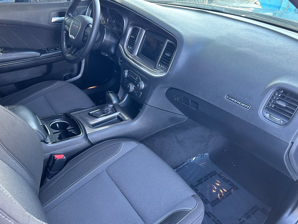 Used 2021 Dodge Charger SXT w/ Blacktop Package RWD image 29