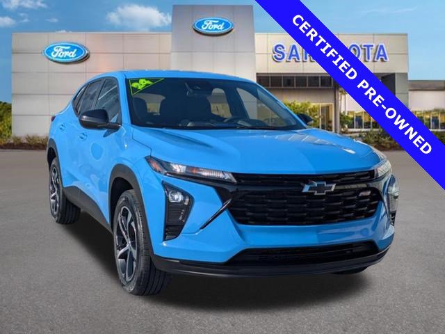 Used 2024 Chevrolet Trax RS w/ Driver Confidence Package FWD image 1