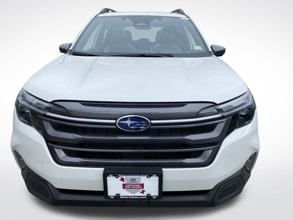 Certified 2025 Subaru Forester Limited image 5