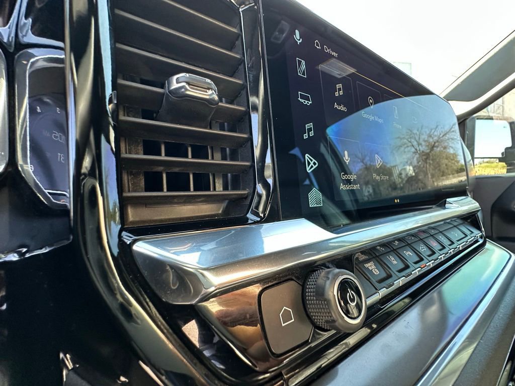 Used 2025 Chevrolet Silverado 2500 High Country w/ Technology Package image 35