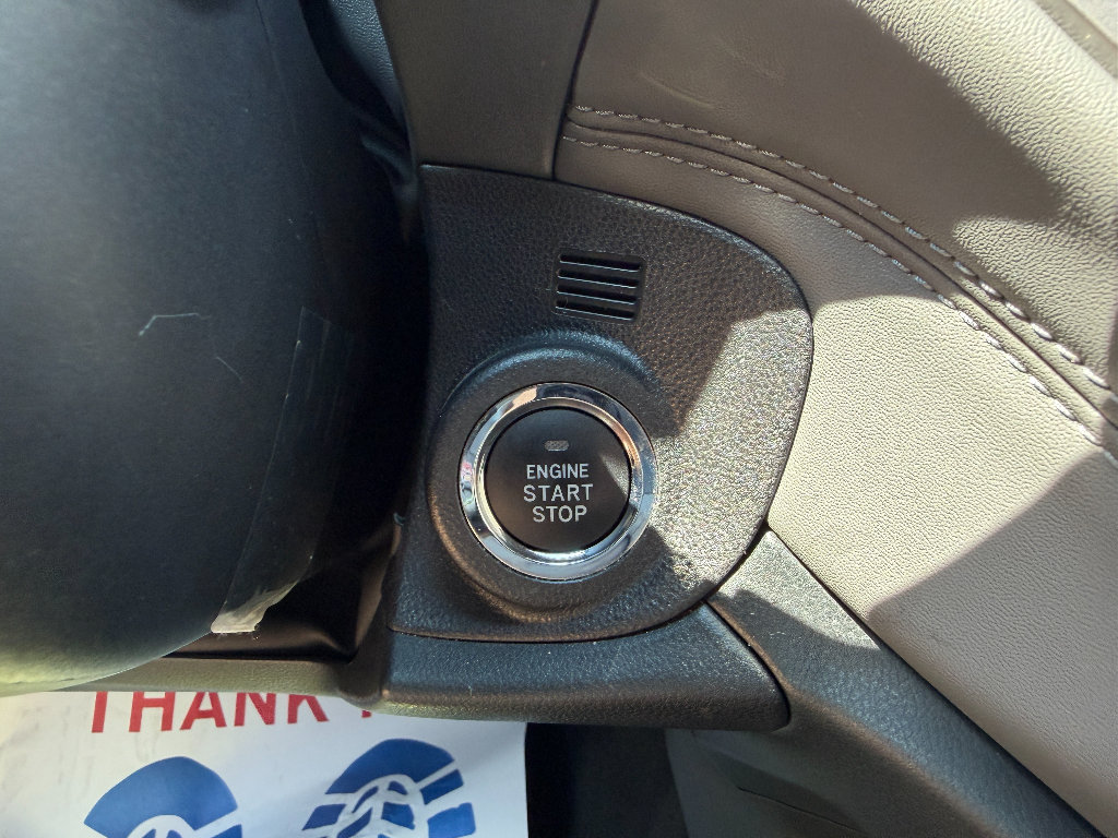 Used 2025 Subaru Outback Onyx Edition AWD/4WD image 43