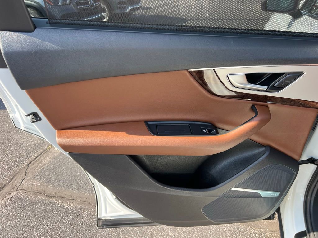 Used 2019 Audi Q7 2.0T Premium Plus w/ Premium Plus Package image 24