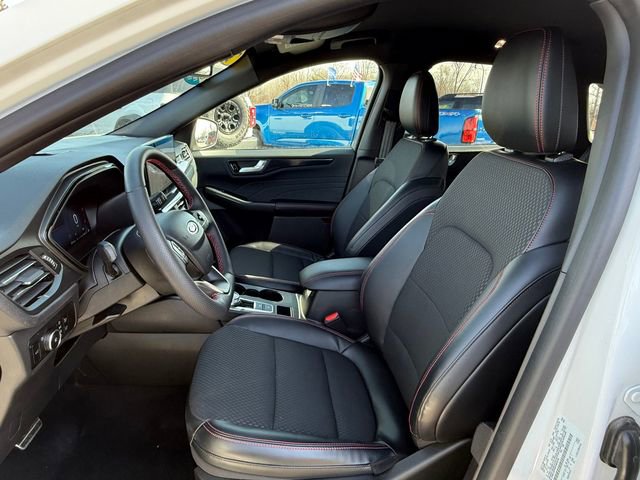 Certified 2023 Ford Escape ST-Line Elite image 6