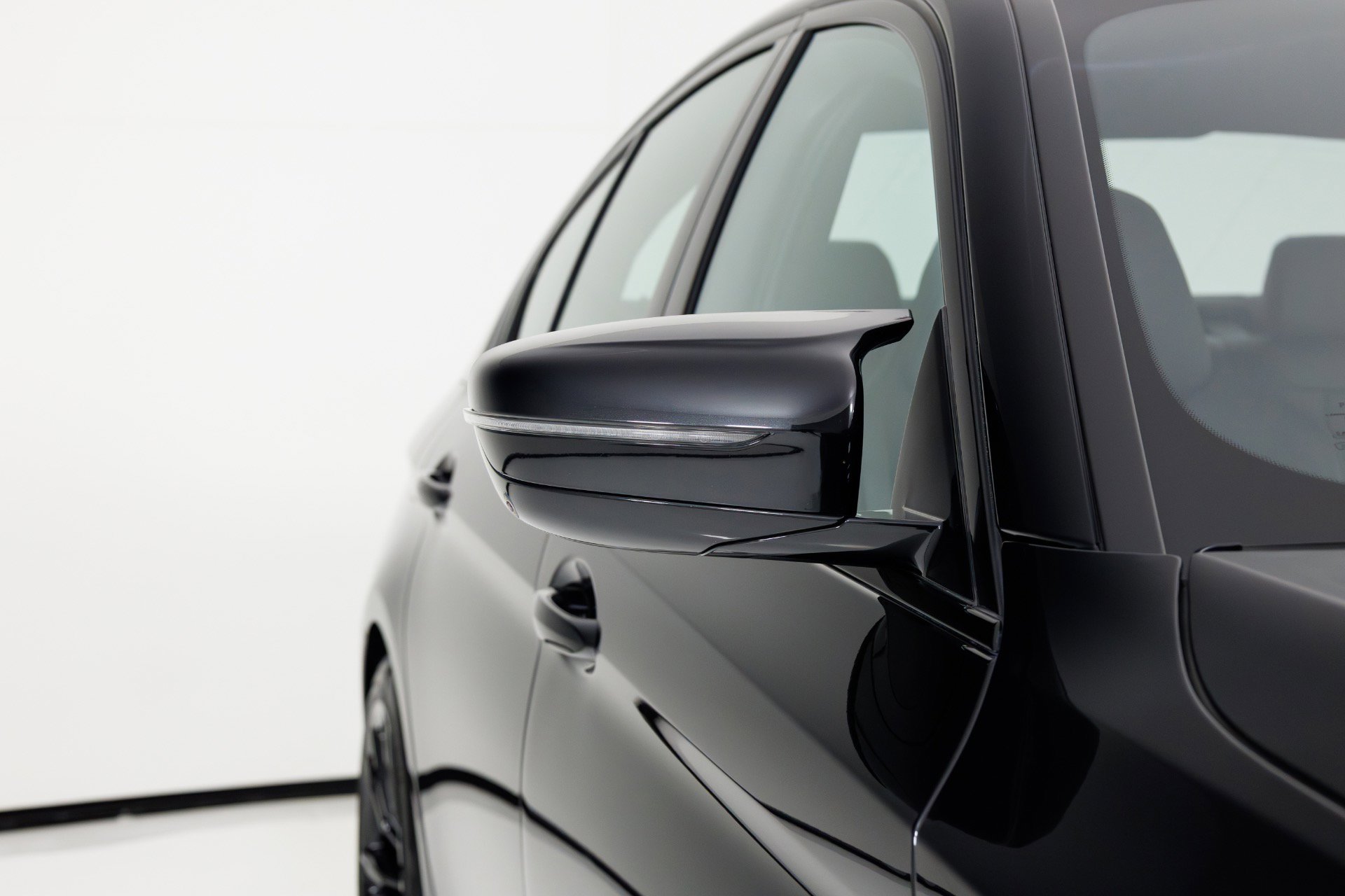 Used 2023 BMW M5 w/ Executive Package image 60