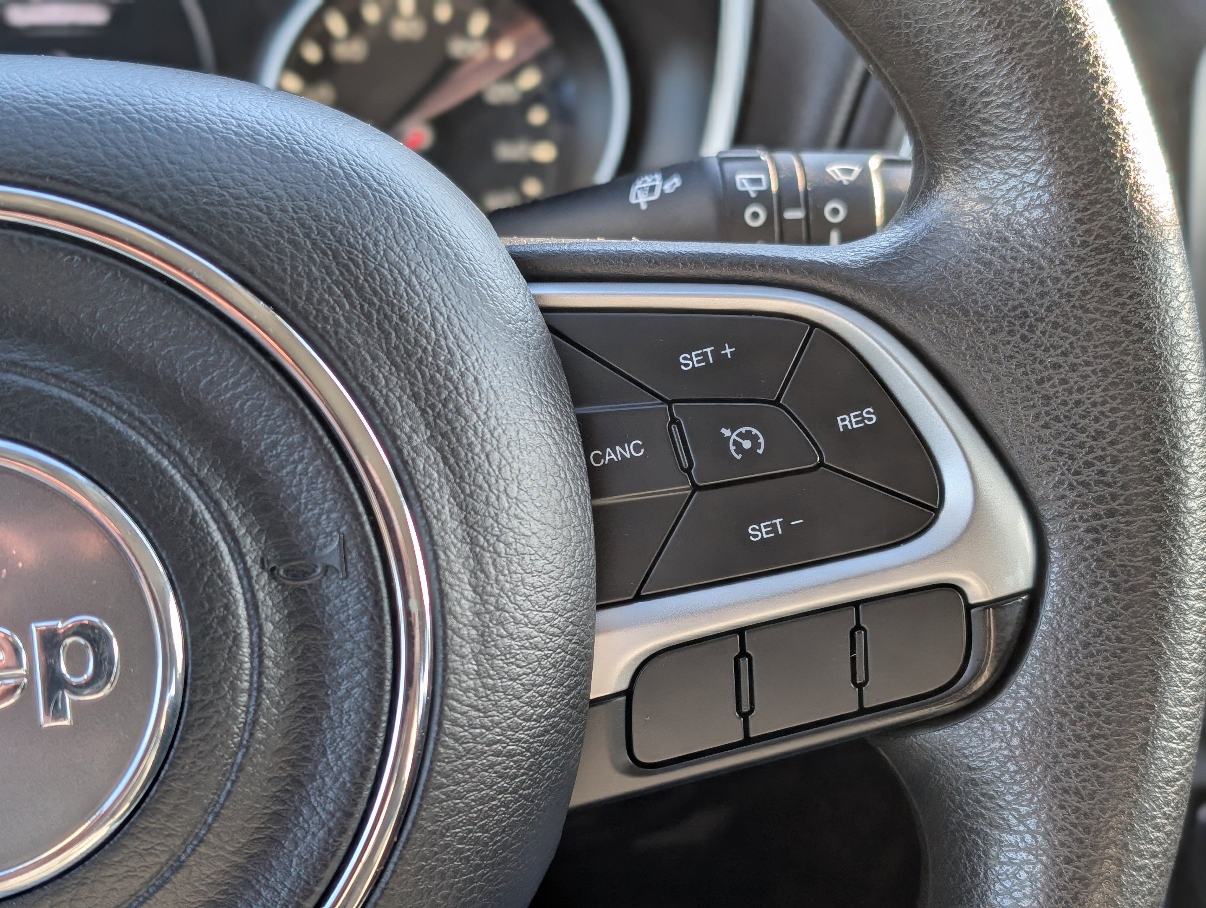 Used 2021 Jeep Compass Sport image 17