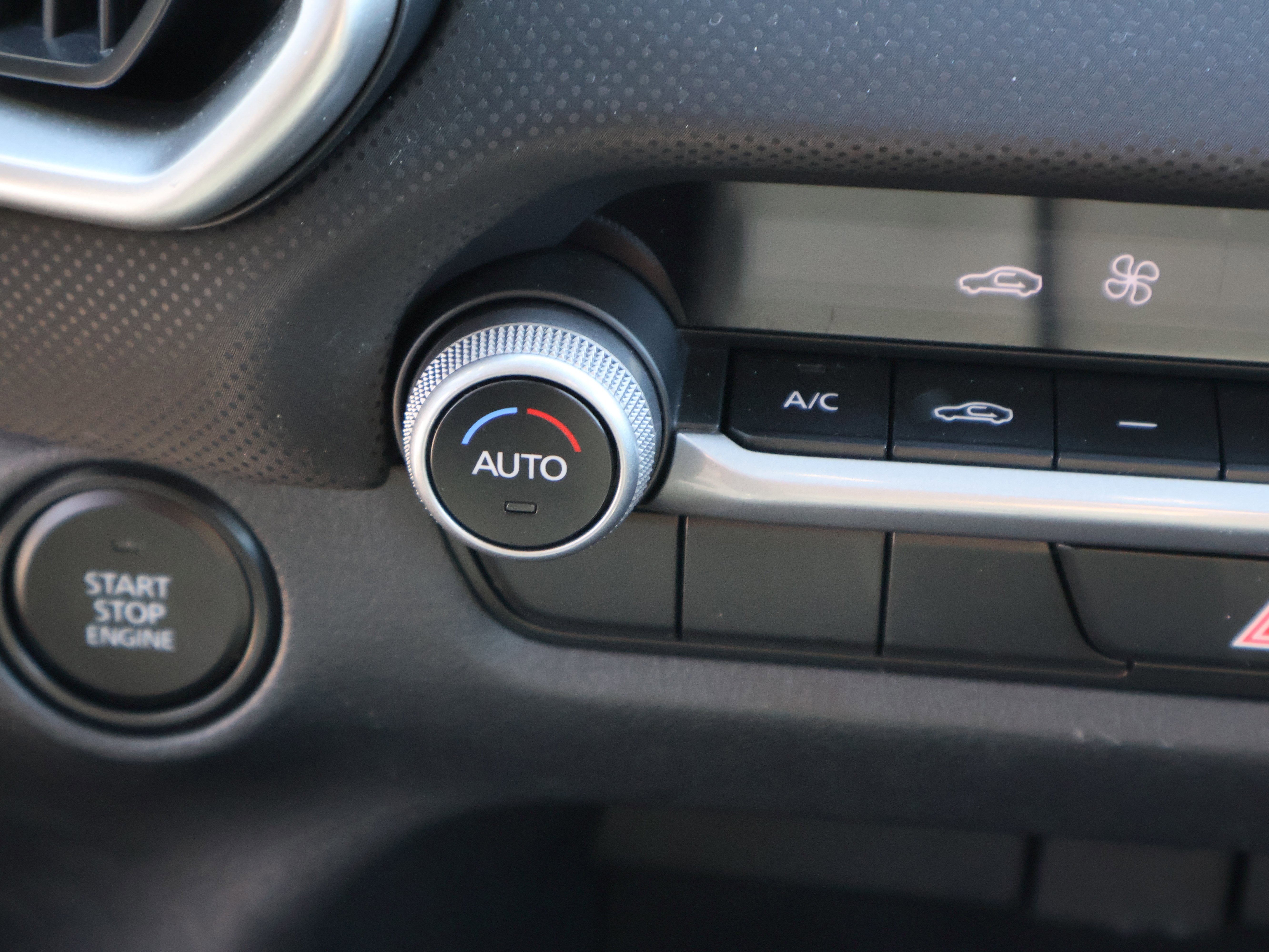 Certified 2025 MAZDA CX-50 AWD 2.5 S w/ Select Package image 27