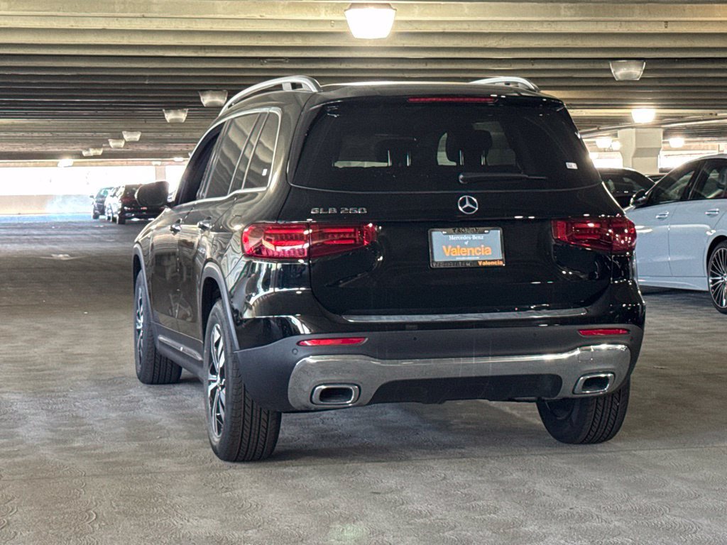 New 2026 Mercedes-Benz GLB 250 image 10