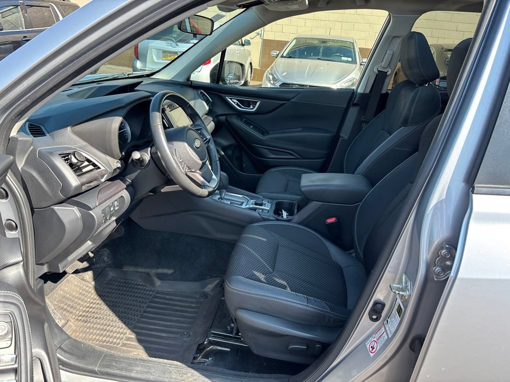 Used 2019 Subaru Forester Premium AWD/4WD image 26