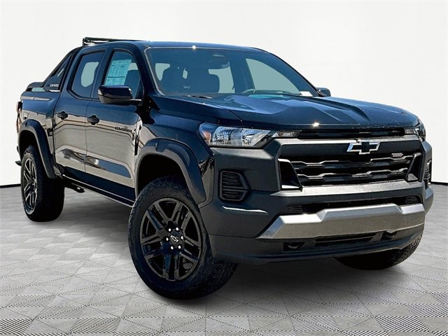 New 2025 Chevrolet Colorado Trail Boss w/ Midnight Edition