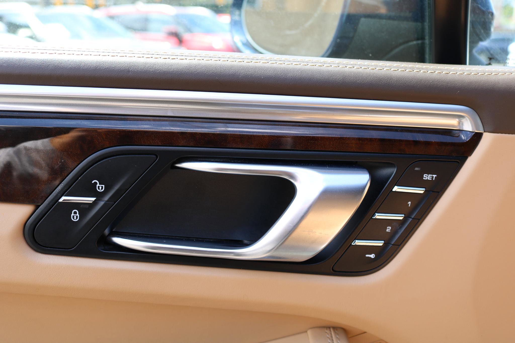 Used 2017 Porsche Macan S image 15