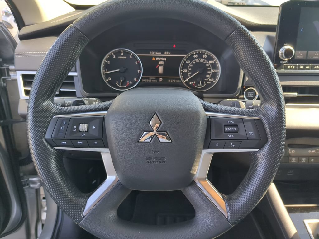 Used 2024 Mitsubishi Outlander ES FWD image 27