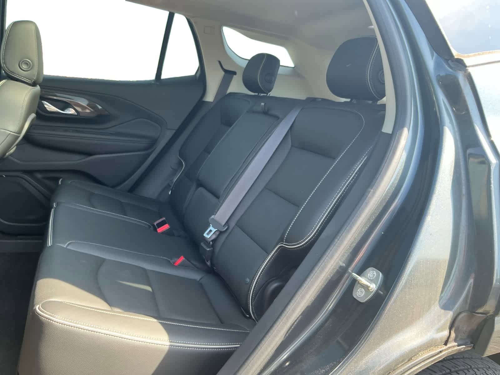 Used 2019 GMC Terrain Denali w/ Advanced Safety Package FWD image 12