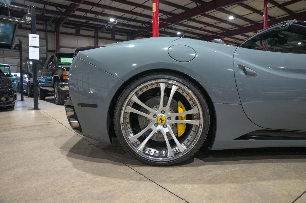 Used 2010 Ferrari California image 9