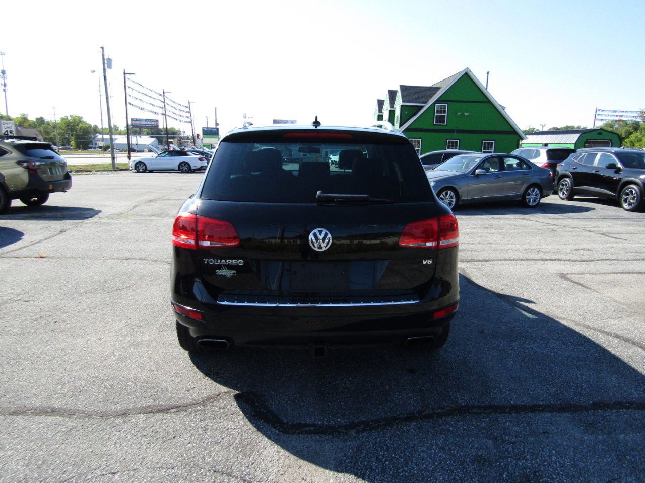 Used 2014 Volkswagen Touareg VR6 image 6