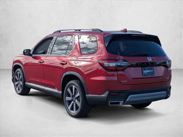 New 2025 Honda Pilot Touring image 9