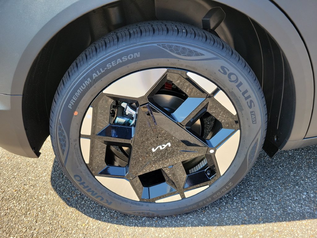 New 2027 Kia Seltos S FWD image 10