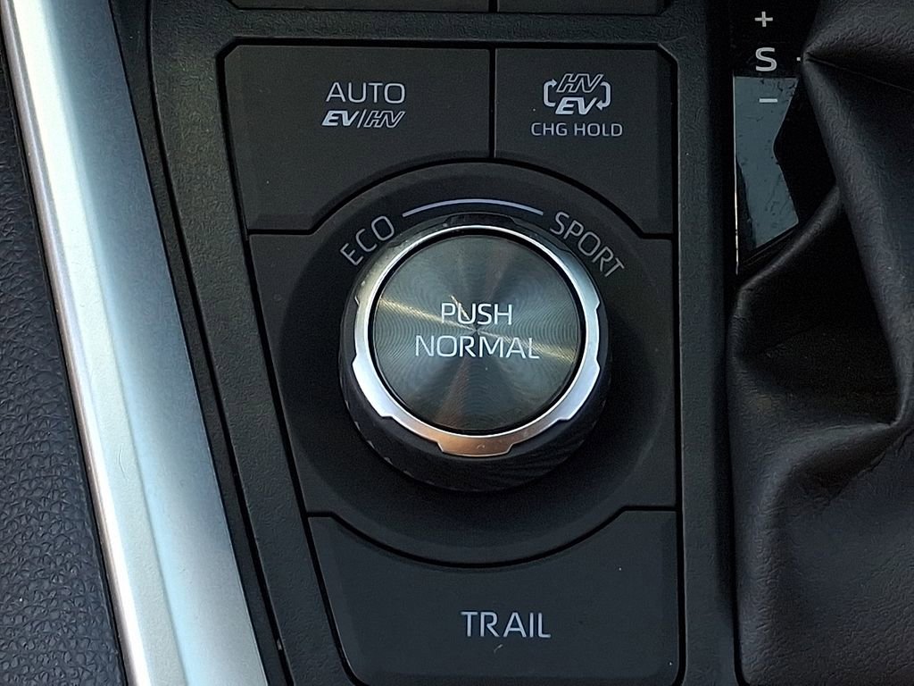 Used 2023 Toyota RAV4 XSE w/ Weather Package image 24
