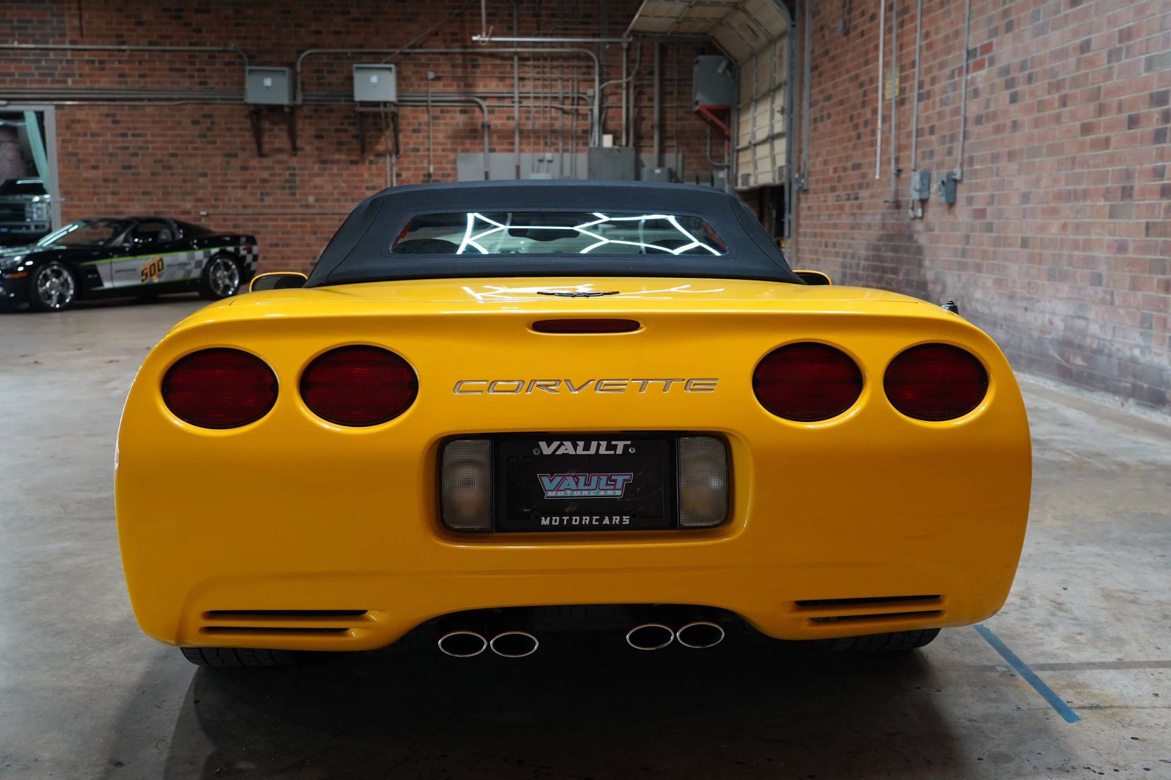 Used 2002 Chevrolet Corvette Coupe w/ Preferred Equipment Group2 RWD image 12