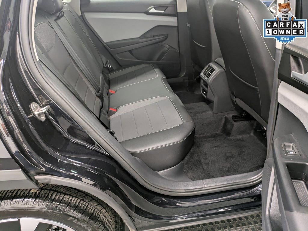 Used 2022 Volkswagen Taos SE image 27