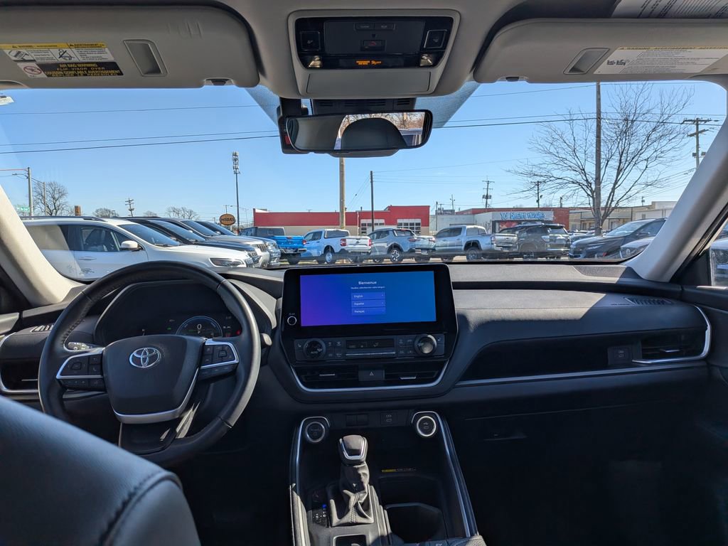 Certified 2024 Toyota Grand Highlander XLE image 13