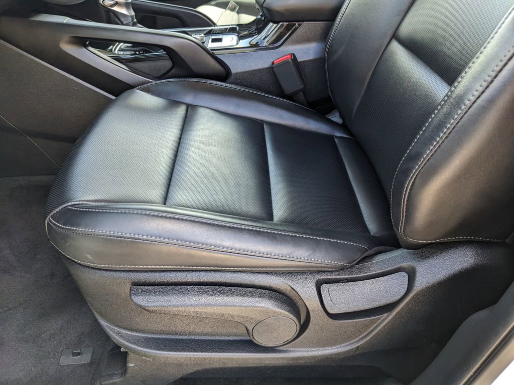 Certified 2025 Kia Telluride LX image 22