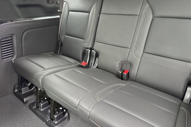 New 2026 GMC Yukon XL Elevation w/ Elevation Premium Package AWD/4WD image 18