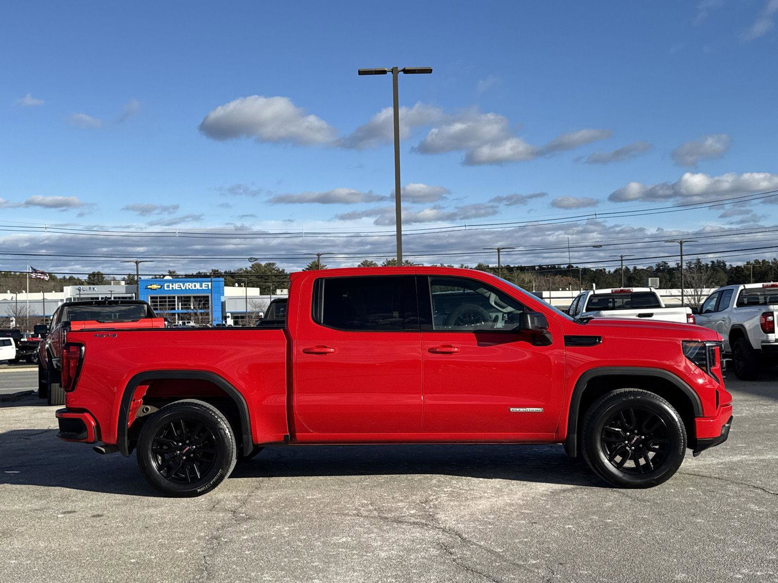 Used 2022 GMC Sierra 1500 Elevation image 4