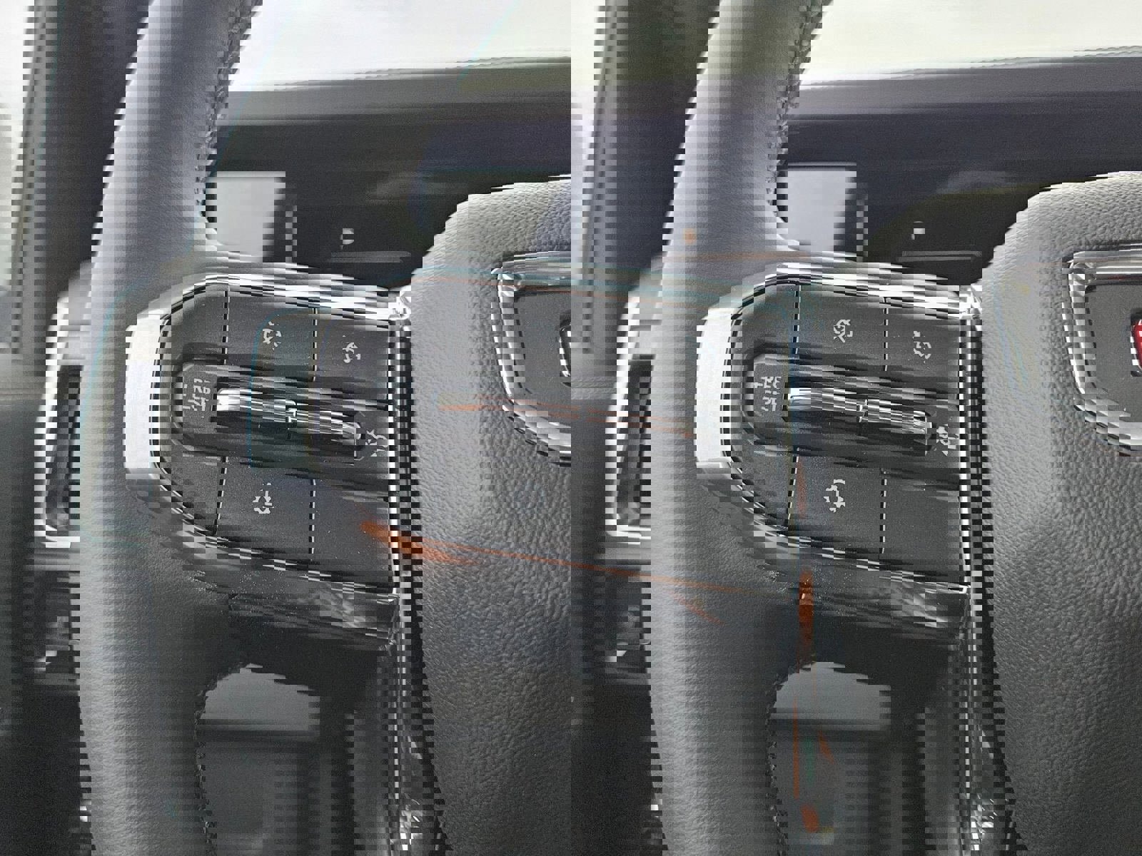 New 2026 GMC Yukon XL Elevation image 11