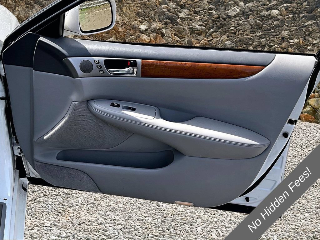 Used 2005 Lexus ES 330 FWD image 17