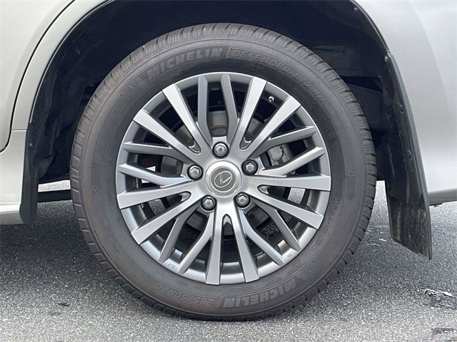 Used 2019 Lexus LX 570 4WD w/ Luxury Package image 8