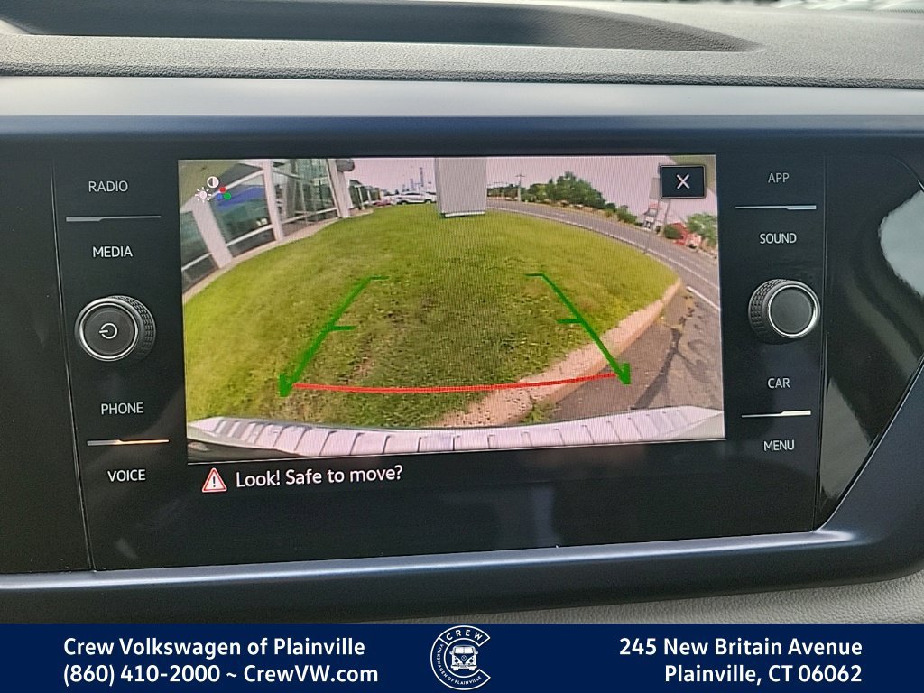 Certified 2023 Volkswagen Taos SE w/ Panoramic Sunroof Package AWD/4WD image 7
