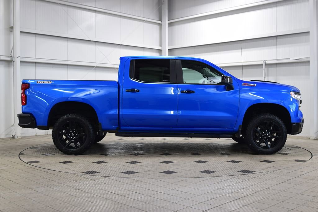 Used 2026 Chevrolet Silverado 1500 LT Trail Boss w/ LT Trail Boss Premium Package AWD/4WD image 9
