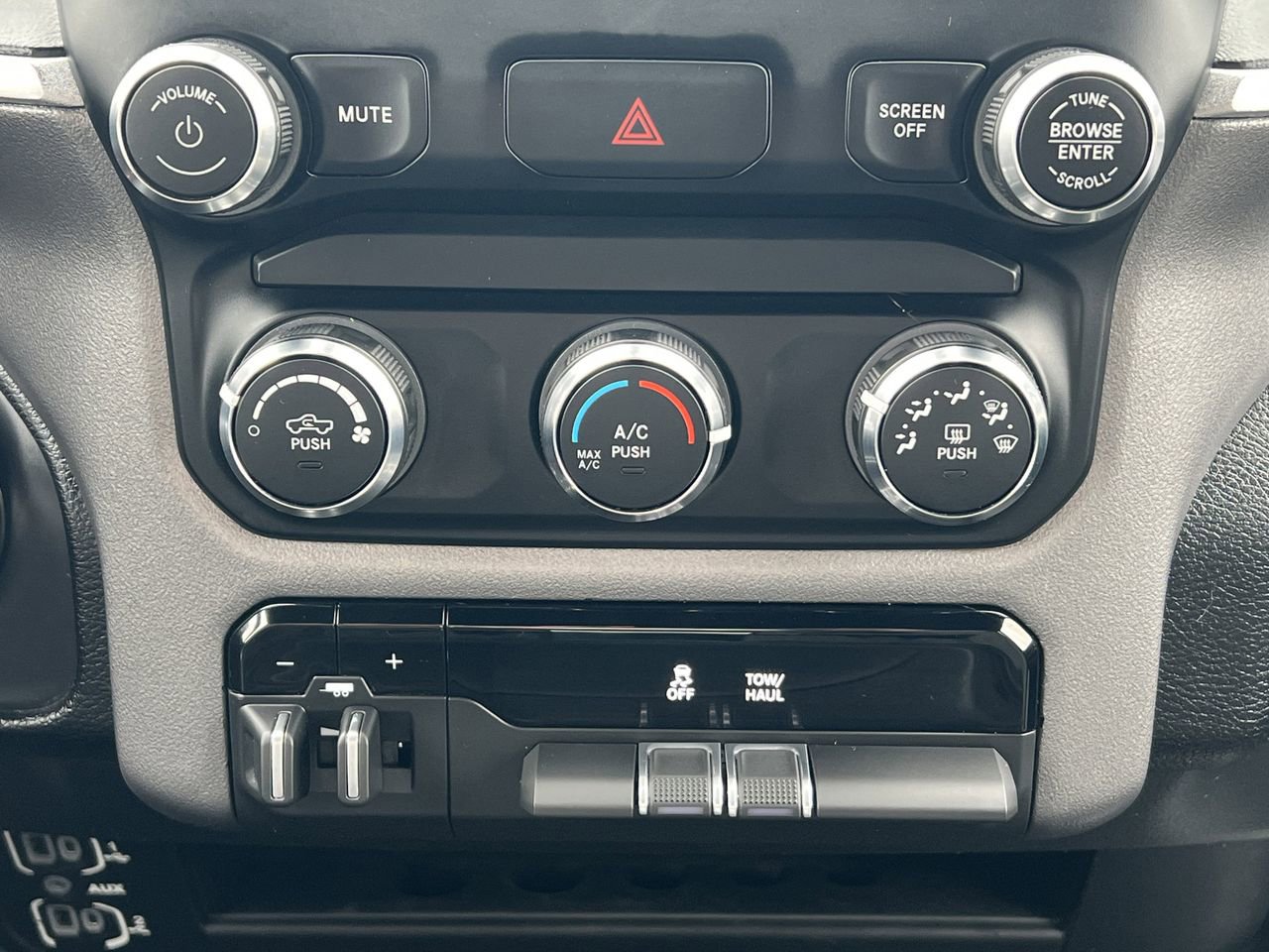 Used 2024 RAM 2500 Big Horn image 6