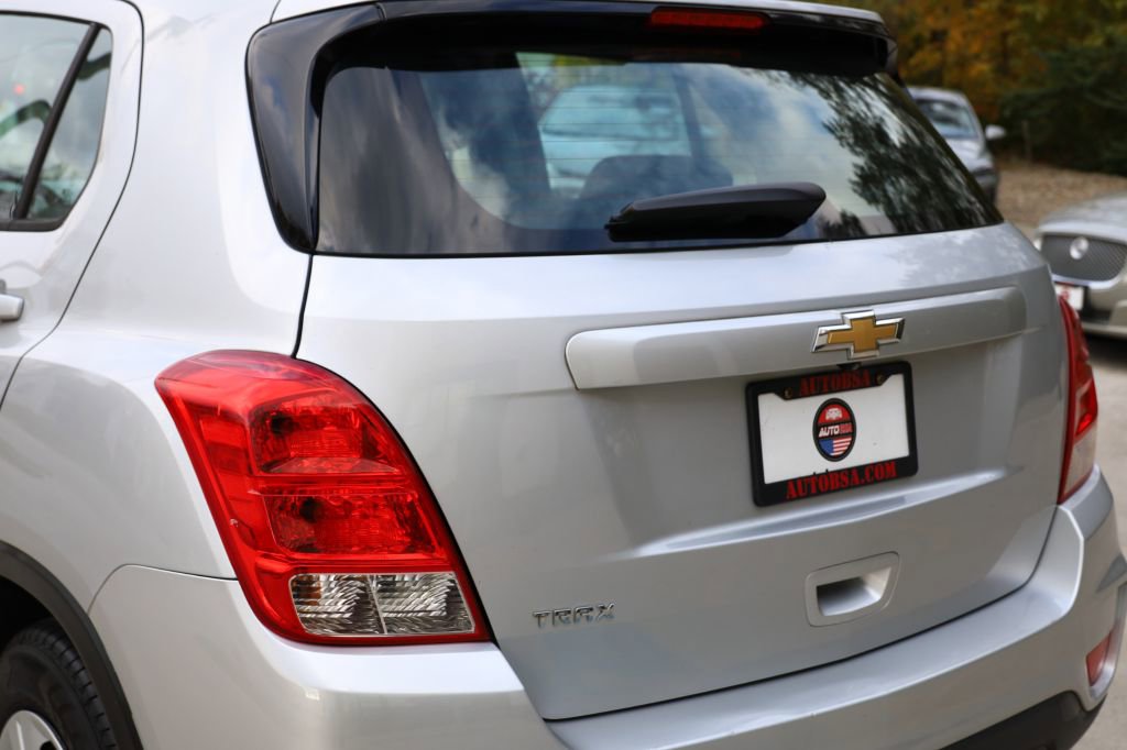 Used 2017 Chevrolet Trax LS image 27