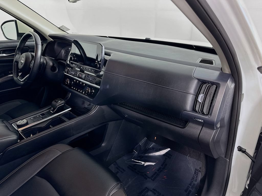 Certified 2024 Nissan Pathfinder SL AWD/4WD image 39