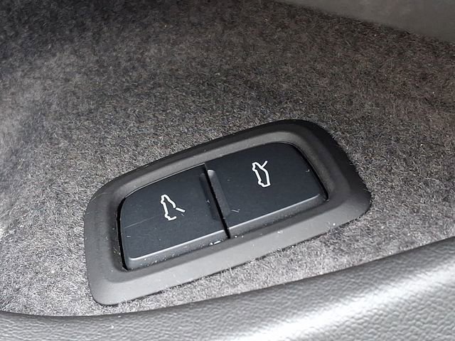 Used 2025 Chevrolet Corvette Stingray Preferred Conv w/ Z51 Performance Package image 30