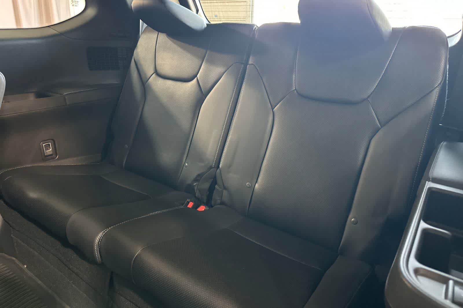 Used 2025 Lexus TX 500h AWD w/ Technology Package image 17