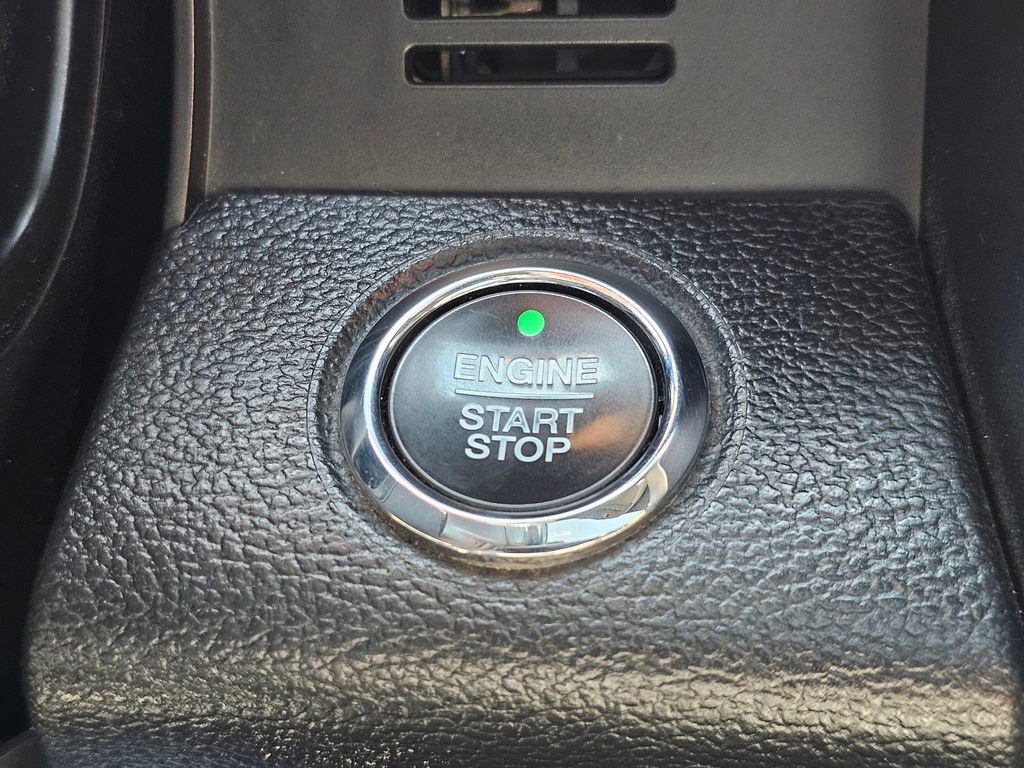 Used 2020 Ford F350 Platinum w/ FX4 Off-Road Package image 23