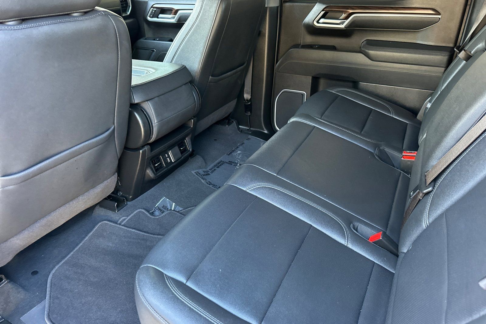 Certified 2025 GMC Sierra 1500 SLT image 14