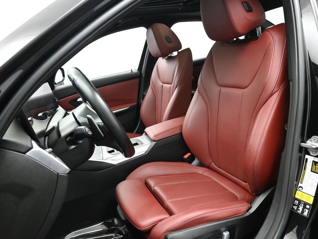 Used 2023 BMW 330i xDrive Sedan w/ M Sport Package image 13