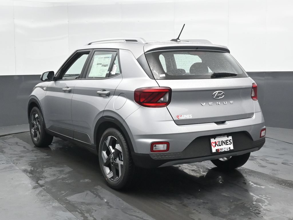 New 2026 Hyundai Venue SEL FWD image 10