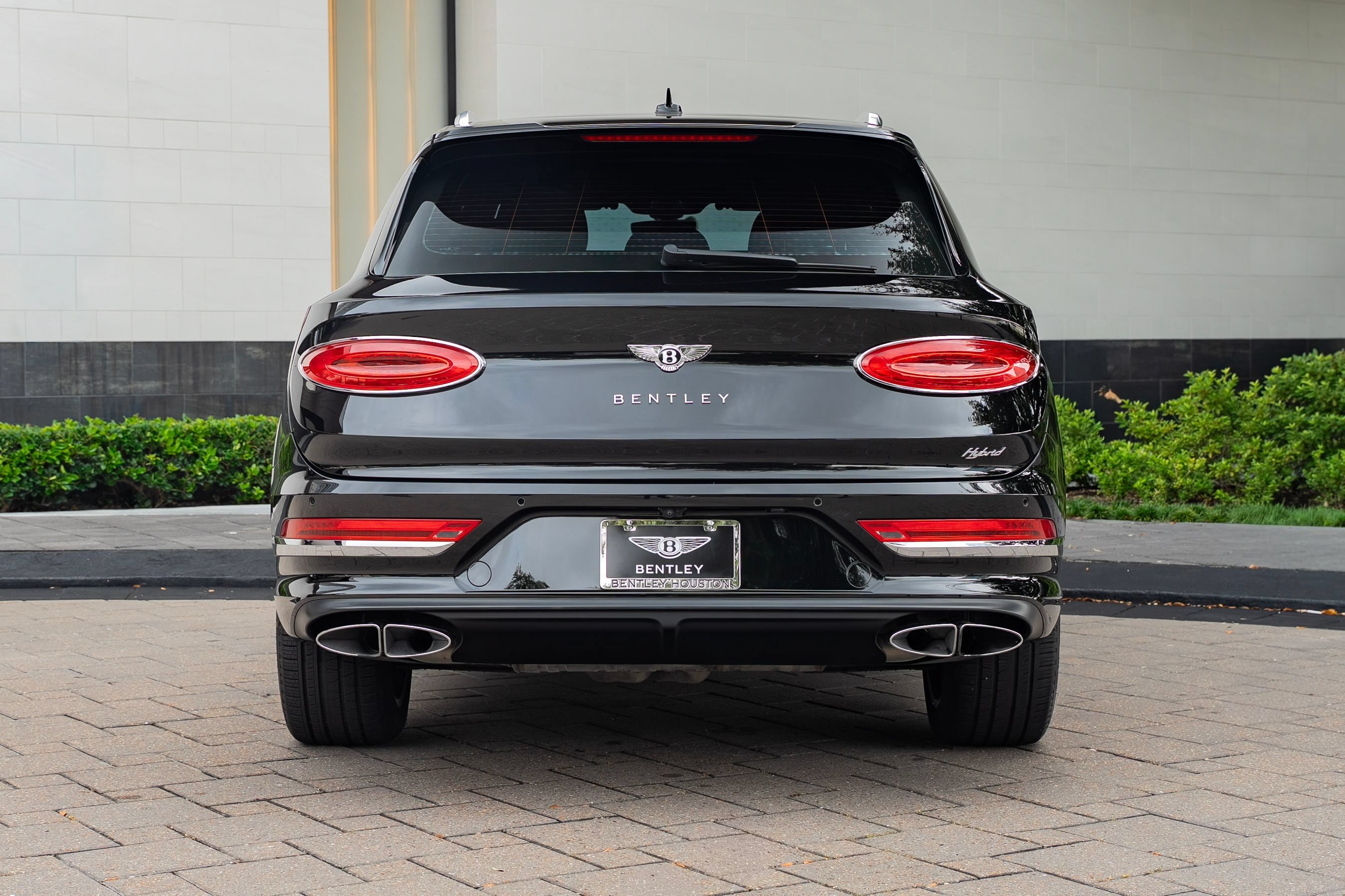 Certified 2024 Bentley Bentayga Plug-In Hybrid AWD/4WD image 14